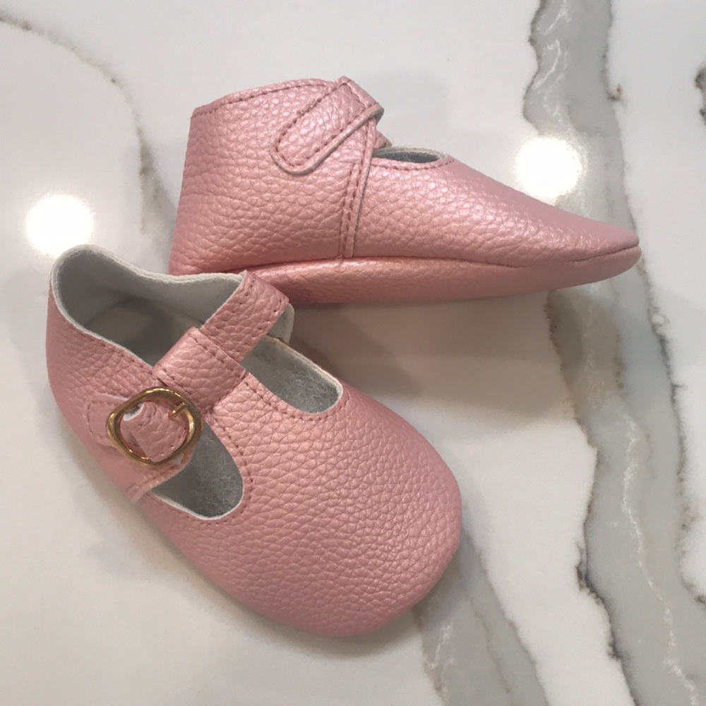 NEW leather baby pink Mary Janes